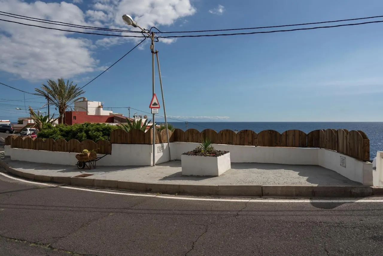 Beachhouse With Amazing Terrace Next To The Ocean Bocacangrejo Spanien