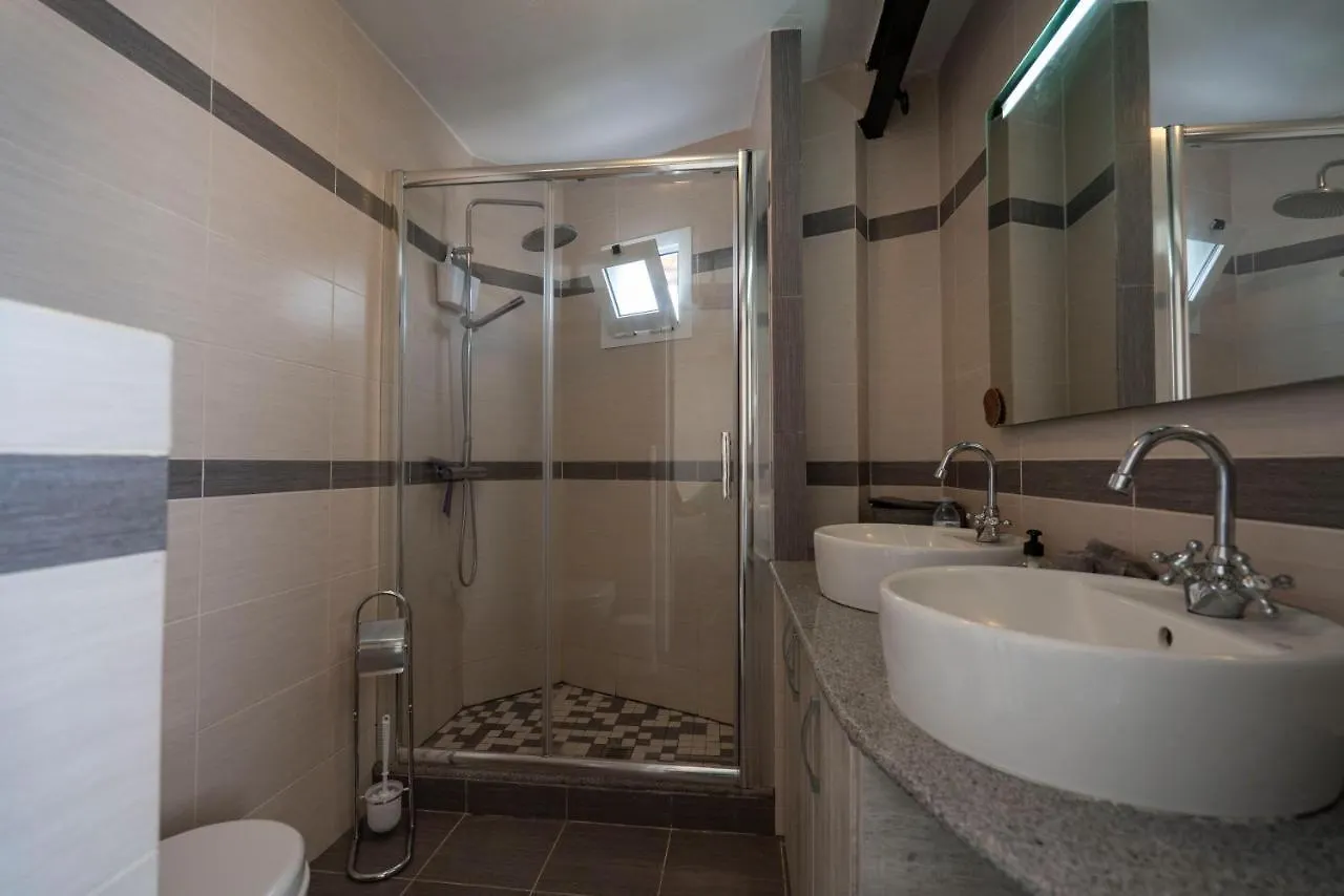 Apartament Beachhouse With Amazing Terrace Next To The Ocean Bocacangrejo Hiszpania